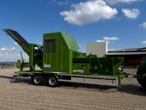 Tocator lemn - maruntitor resturi lemn pezzolato s 10000 1 Second hand